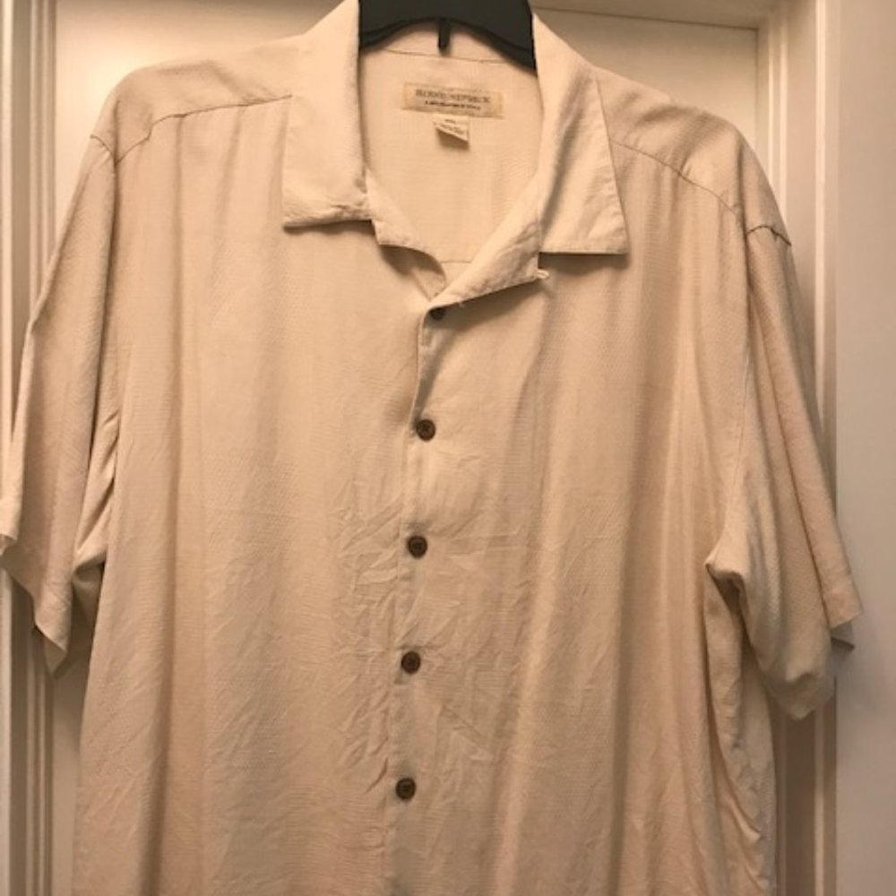 Short Sleeve casual button down with left pocket